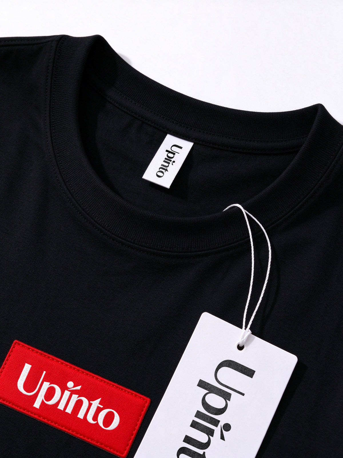 Upinto Men's Crew Neck Short Sleeve T-Shirt, Classic Black Casual Tee with Red Woven Label Patch Logo, Soft Cotton Everyday Basic T Shirts for Men