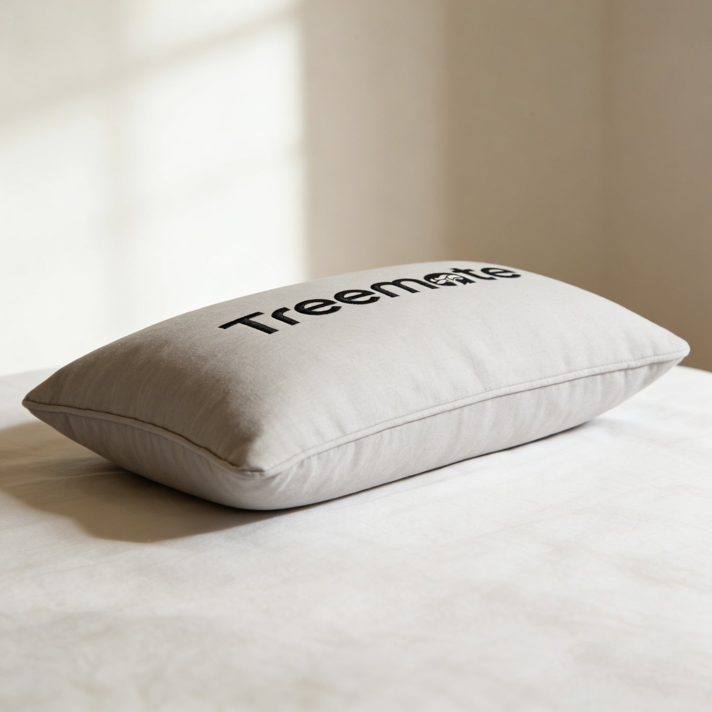 【Treemate Linen Throw Pillow】—— A Cozy Blend of Natural Texture & Timeless Style