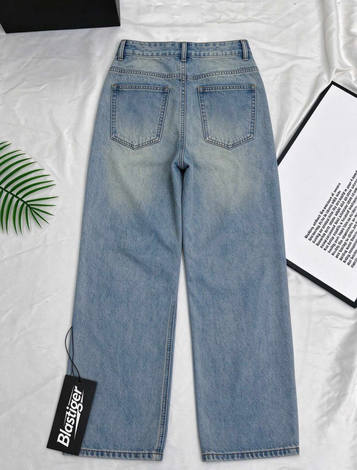Blastiger Women's High Waist Wide Leg Jeans, Light Wash Loose Straight Denim Pants, Casual Baggy Trousers with Pockets