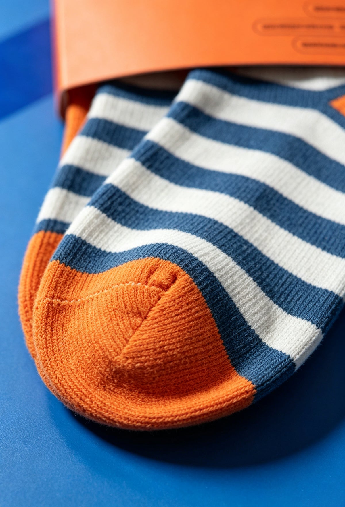 sikyes Striped Basketball Crew Socks, Cushioned Athletic Mid‑Calf Socks, Breathable Comfort Sport Socks for Daily Training Outdoor Activities
