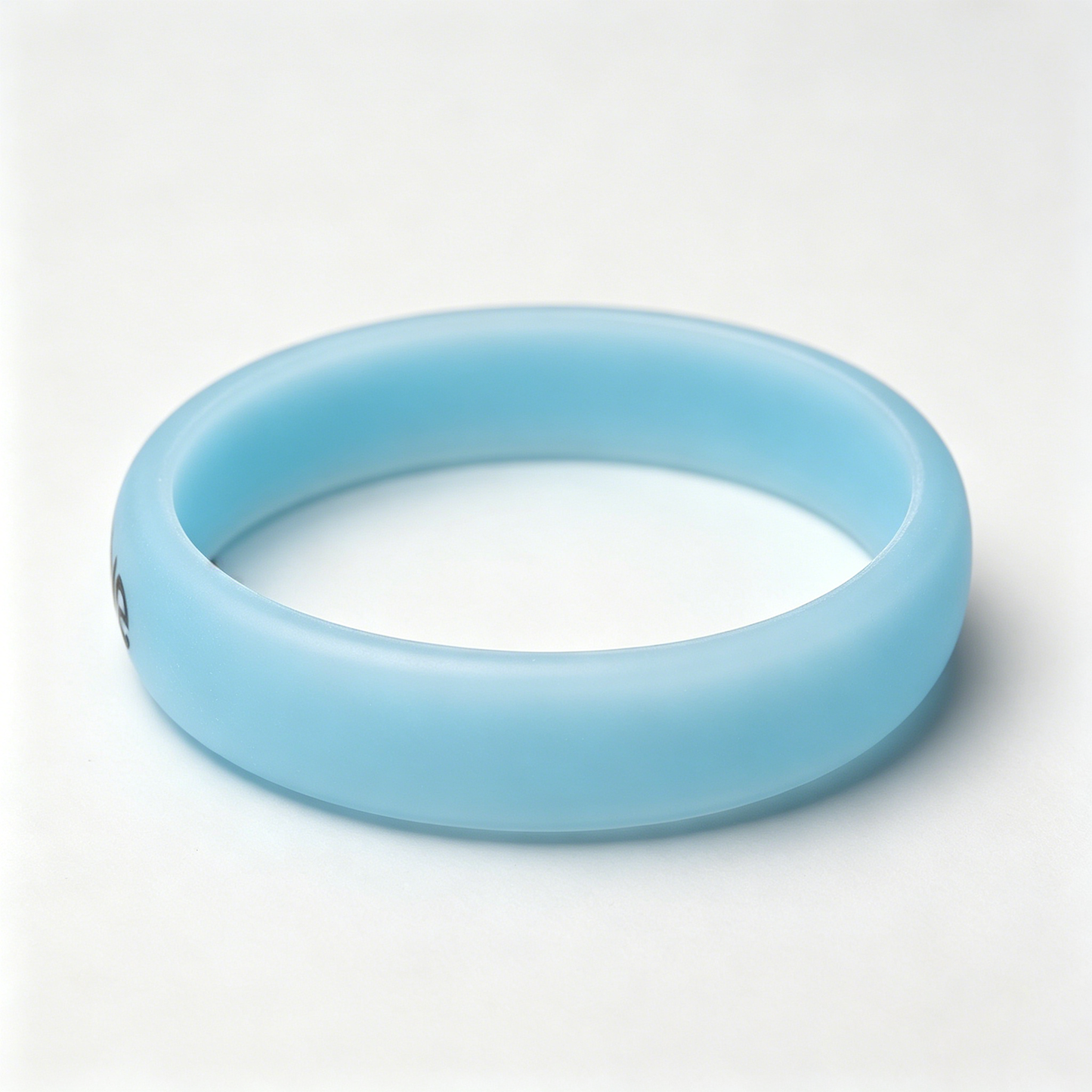 Hexlove Pastel Light Blue Silicone Bracelet, Soft Smooth Rubber Wristband, Minimalist Comfort Waterproof Bracelets for Sports Daily Casual Jewelry Gift