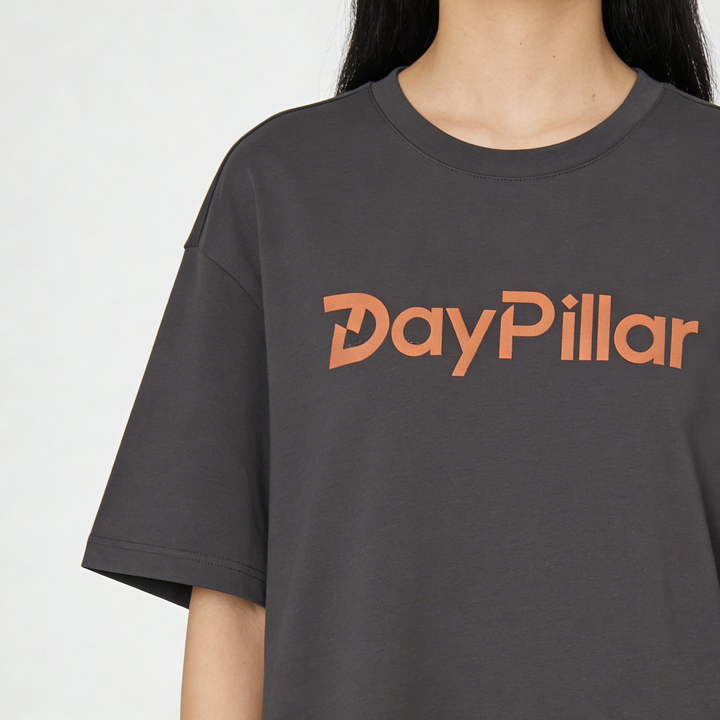 【DayPillar Logo T-Shirt Dress】—— Casual Comfort & Minimalist Style