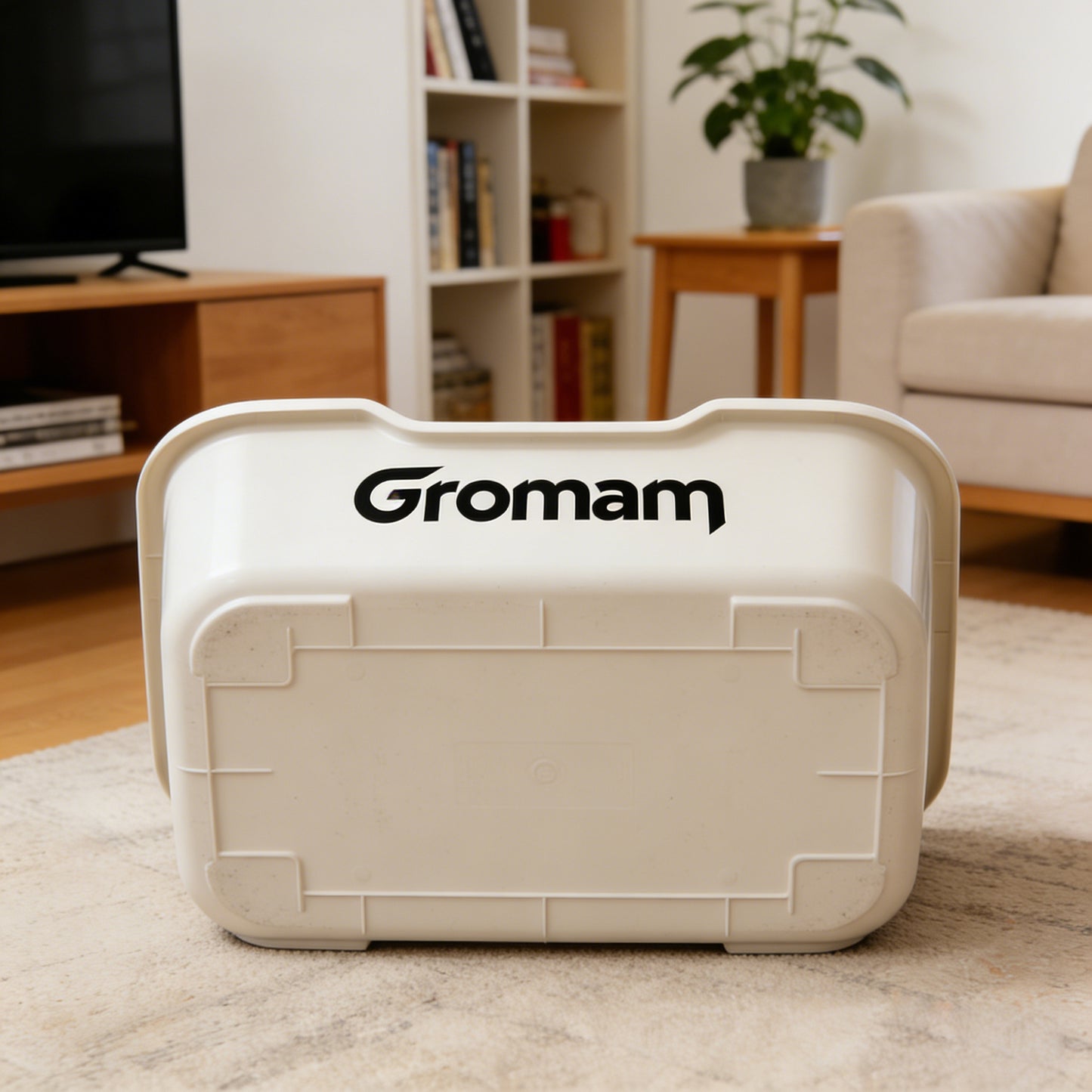 Gromam Minimalist White Cat Litter Pan - Sturdy Non-Stick Plastic Cat Toilet with Non-Slip Feet, Easy to Clean for Home Pet Care