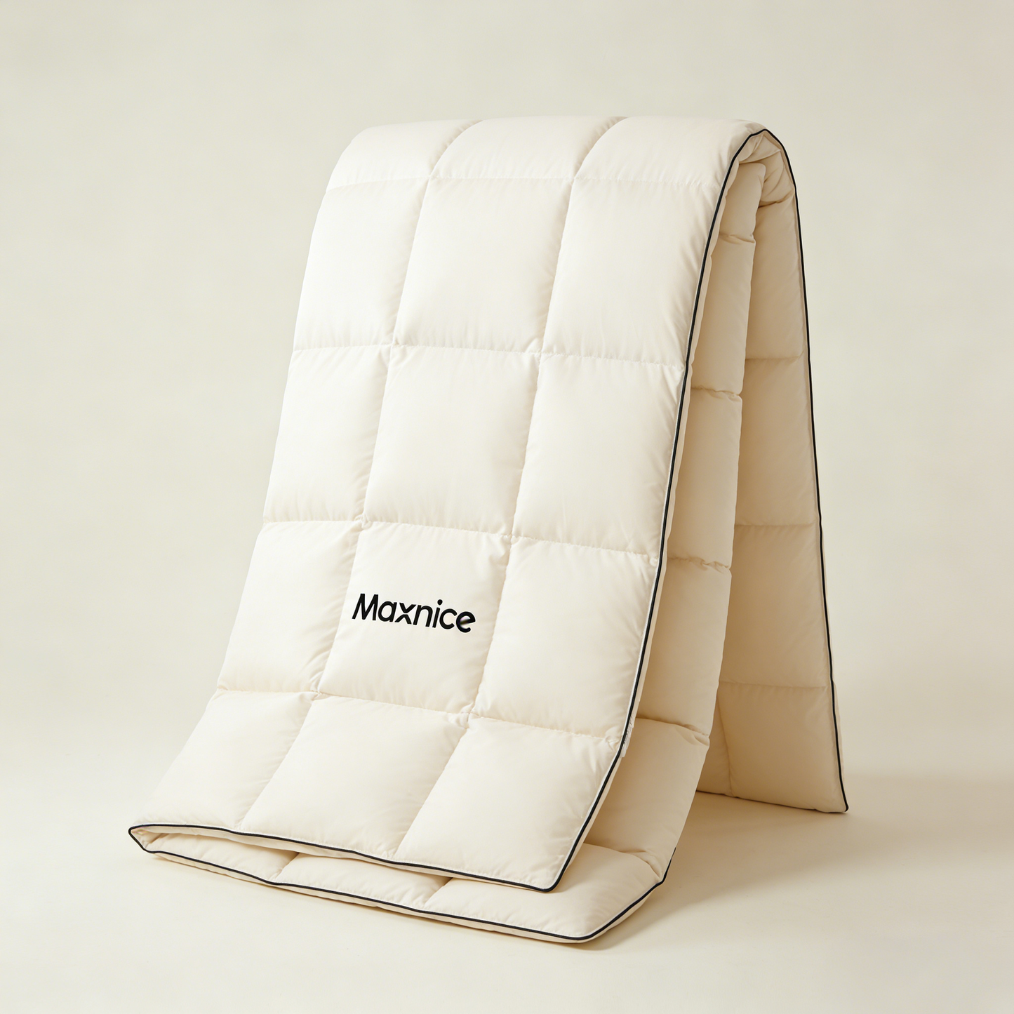 【Maxnice Down Quilt】—— Cloud-Like Warmth & Minimalist Elegance for Restful Sleep
