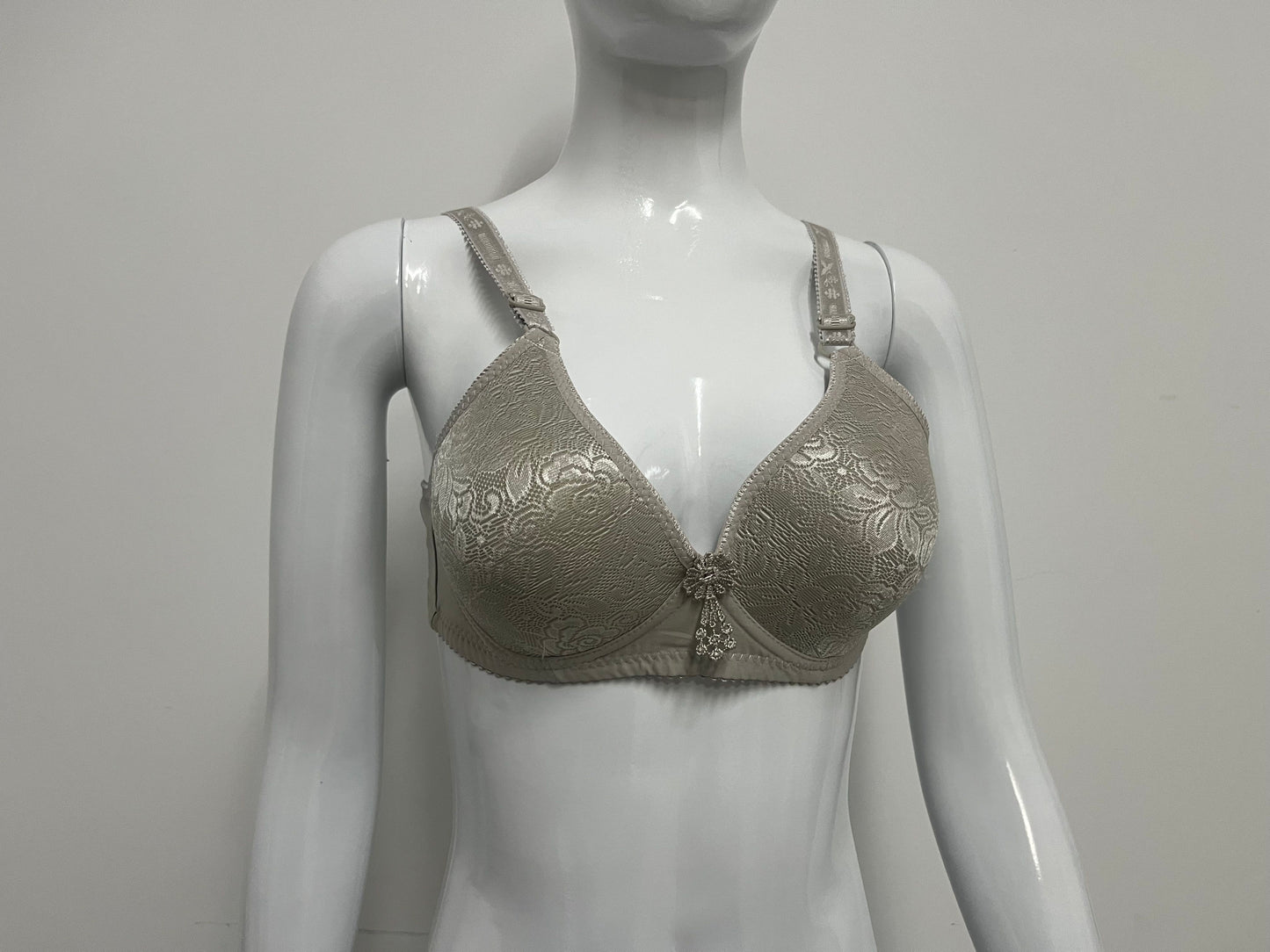 【Presshine Lace-Embellished Underwear Bra】—— Elegant Comfort & Support for Everyday Confidence