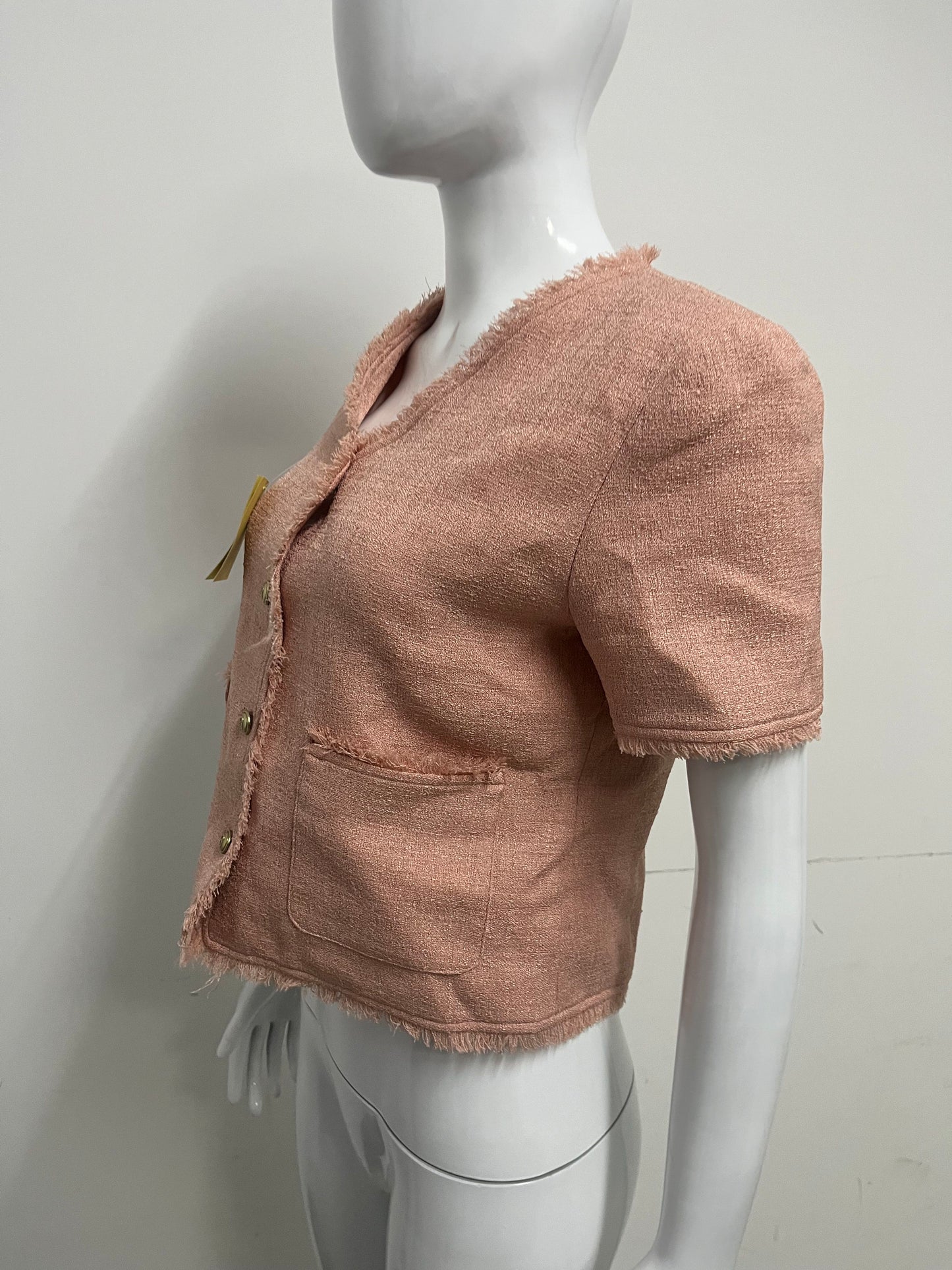 【ScalyPass Blush Pink Frayed-edge Short-sleeve Jacket】—— Elegant & Versatile Wardrobe Staple