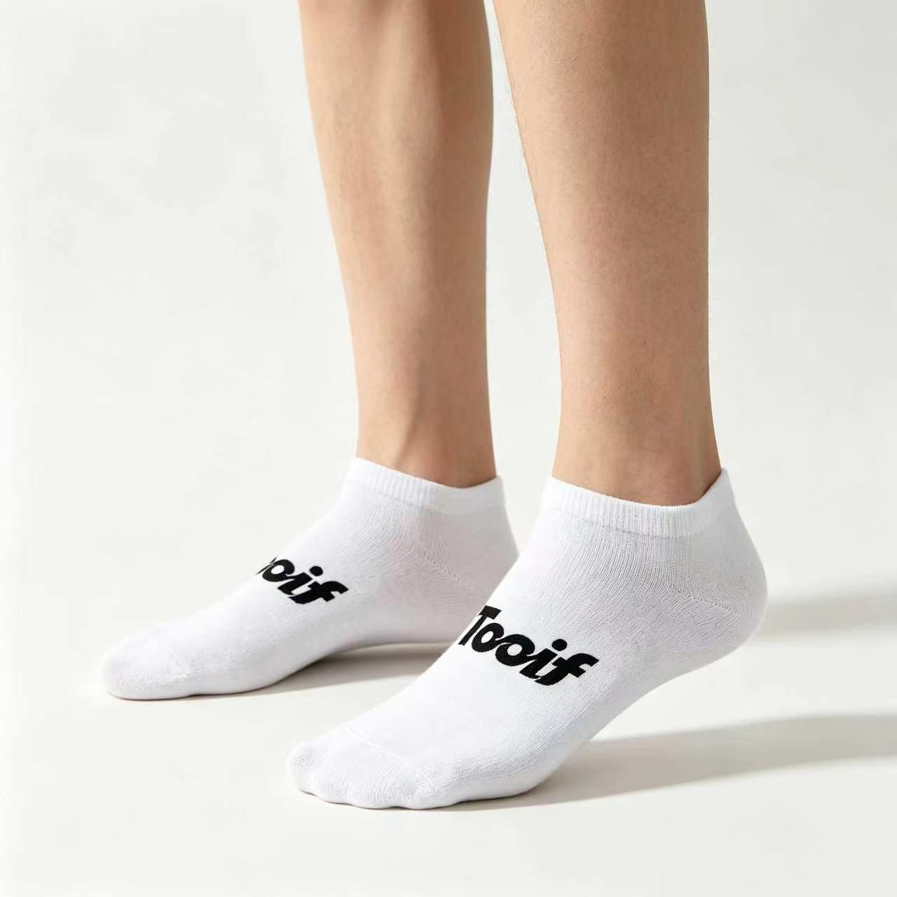 Tooif Unisex Cotton Low Cut Ankle Socks 4 Pairs Gift Box Pack, Soft Breathable No Show Short Socks, Bold Block Letter Casual Athletic Socks for Men Women Daily Sports
