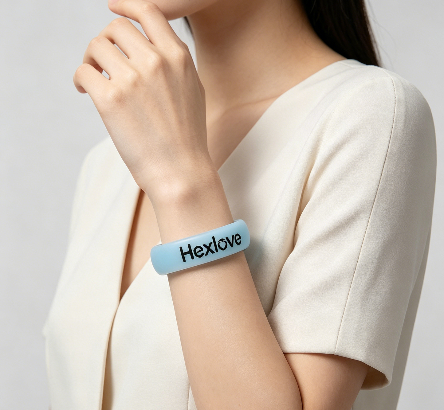 Hexlove Pastel Light Blue Silicone Bracelet, Soft Smooth Rubber Wristband, Minimalist Comfort Waterproof Bracelets for Sports Daily Casual Jewelry Gift